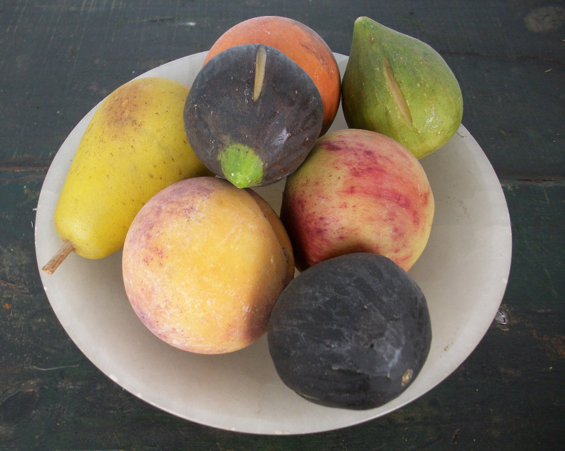 alabaster pear peach apple figs kaki